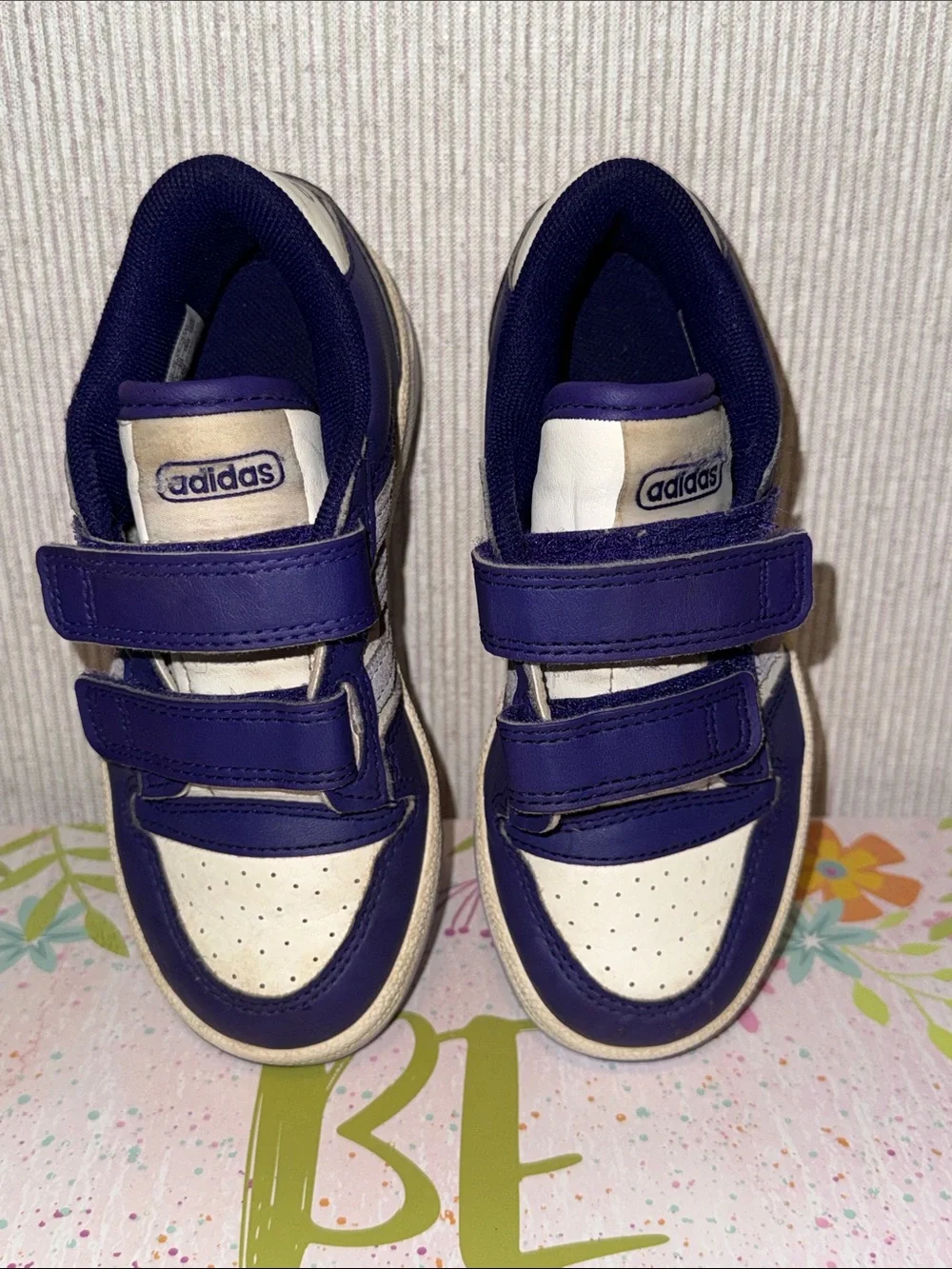 adidas sneakers play overlays
